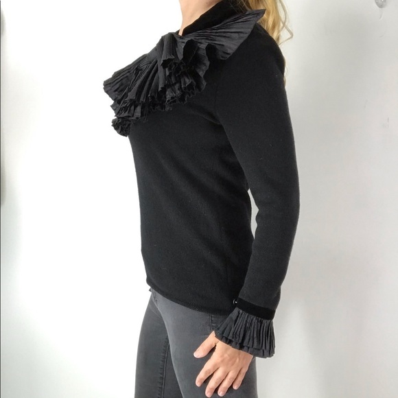 VALENTINO Vintage 80’s Cashmere Ruffle Bow Sweater - Picture 3 of 16